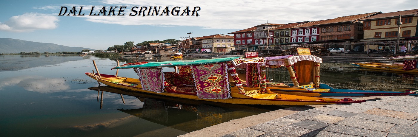 DAL JHEEL SRINAGAR